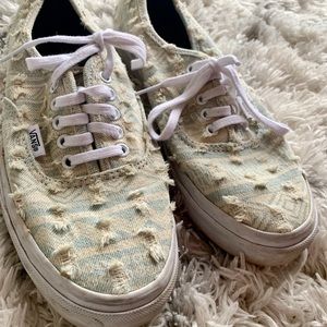 Vans Authentic Slim Frayed Native True White